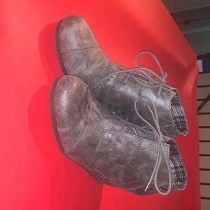 Maurices grey boots